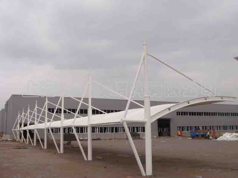 膜結(jié)構(gòu)車棚 膜結(jié)構(gòu)車棚