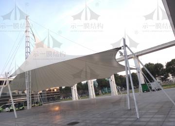 在張拉膜結構中怎么做到對膜材的保養(yǎng)和保護呢？