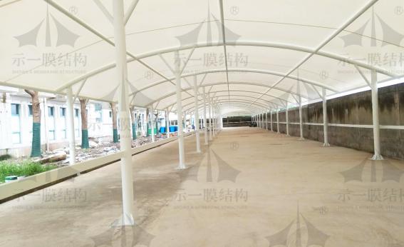 上海奉賢藥廠膜結(jié)構(gòu)電動(dòng)車棚
