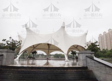 如何預(yù)防和解決膜結(jié)構(gòu)在雨天出現(xiàn)的積水？
